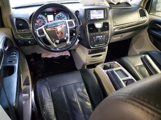 2012 Chrysler Town & Country Touring L