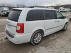 2016 Chrysler Town & Country Limited Platinum