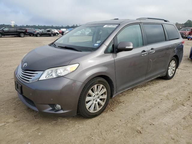 2014 Toyota Sienna XLE