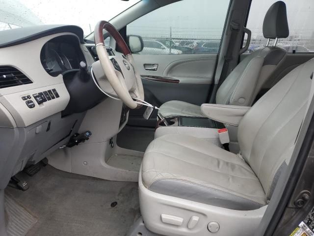 2014 Toyota Sienna XLE