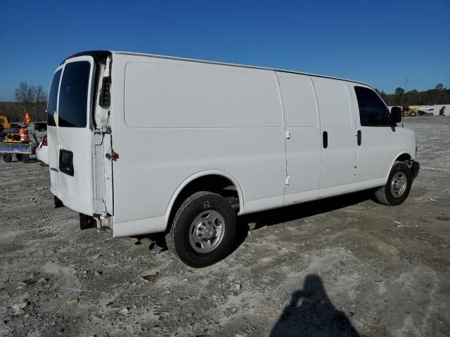 2022 Chevrolet Express G2500