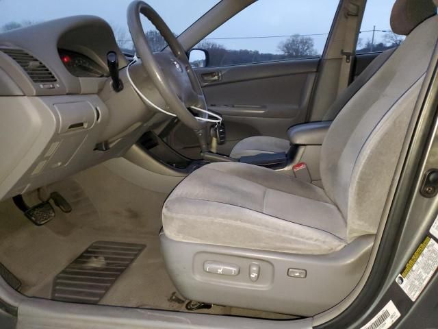 2004 Toyota Camry LE