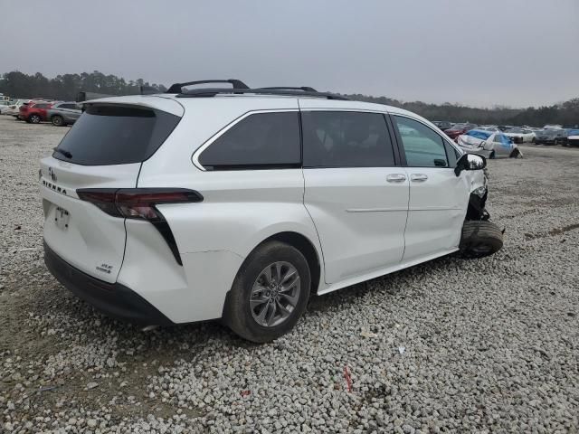 2023 Toyota Sienna XLE