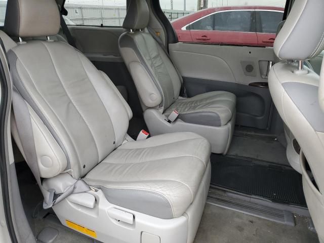 2011 Toyota Sienna XLE