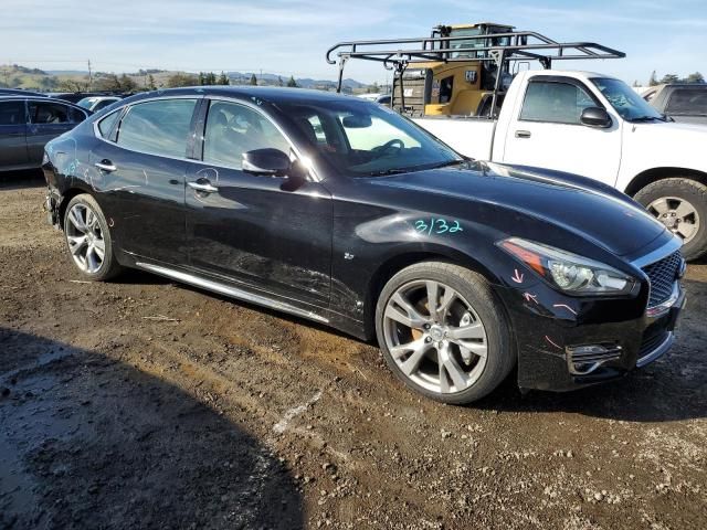 2015 Infiniti Q70 3.7