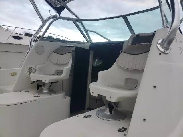 2004 Caravelle Boat