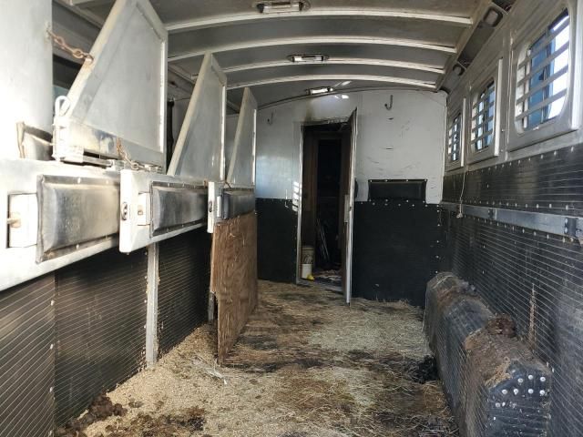 2005 PM Horse Trailer