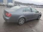 2005 Volkswagen New Jetta 2.5L Option Package 2