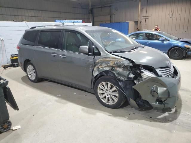 2011 Toyota Sienna XLE