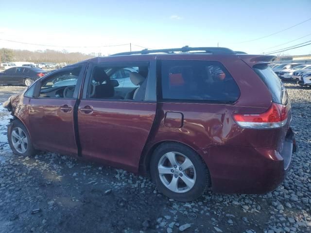 2011 Toyota Sienna LE