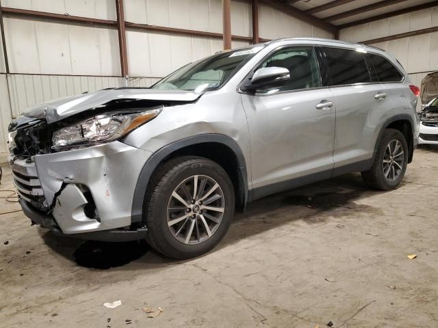 2019 Toyota Highlander SE