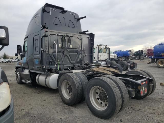 2014 Freightliner Cascadia 125