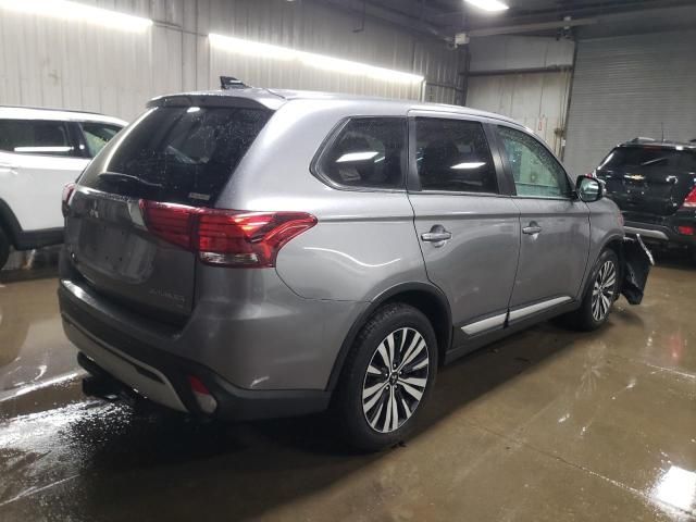 2019 Mitsubishi Outlander SE