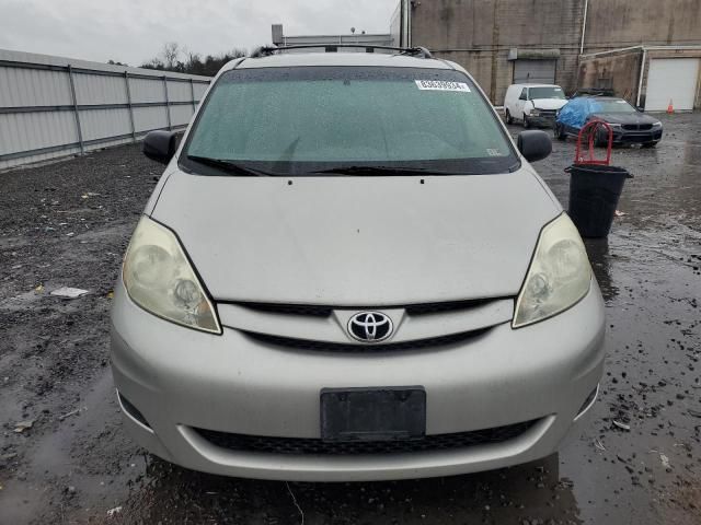 2006 Toyota Sienna CE