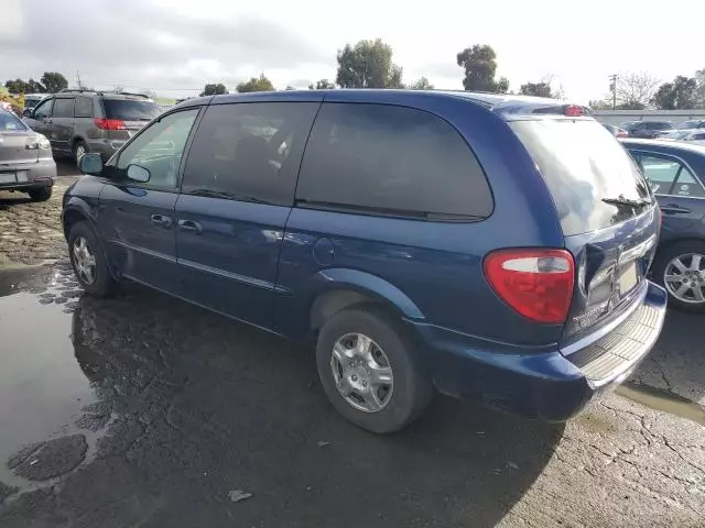 2002 Chrysler Town & Country LX