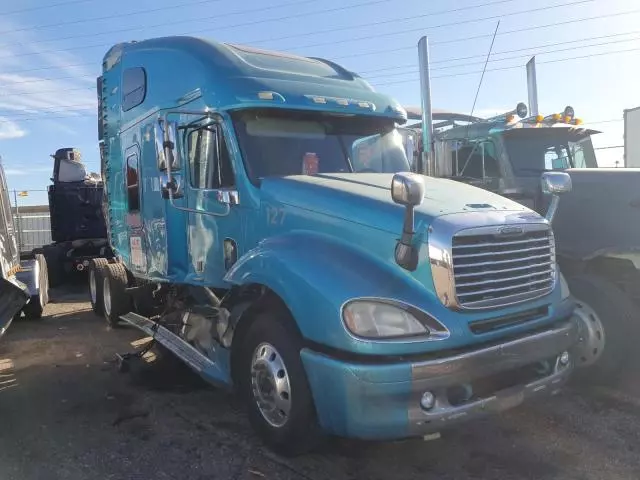 2005 Freightliner Conventional Columbia