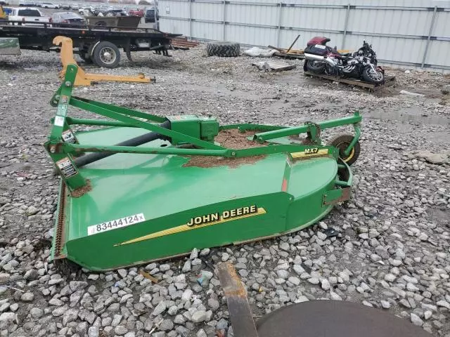 2005 John Deere MX7