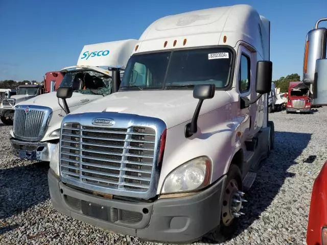 2016 Freightliner Cascadia 125