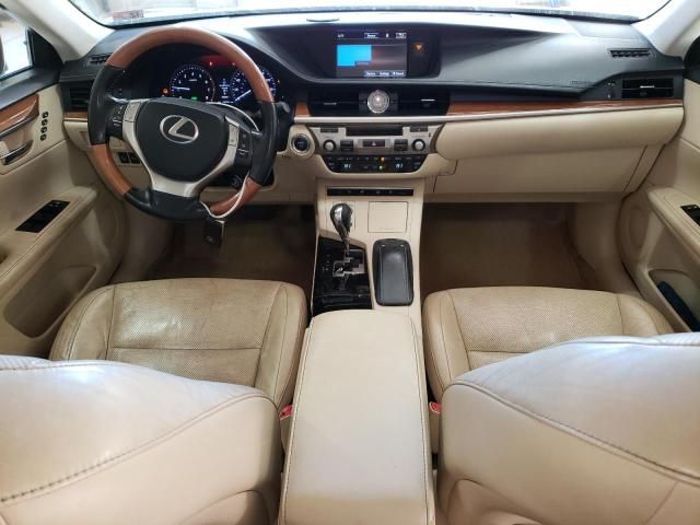 2015 Lexus ES 300H