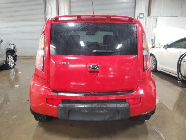 2011 KIA Soul +