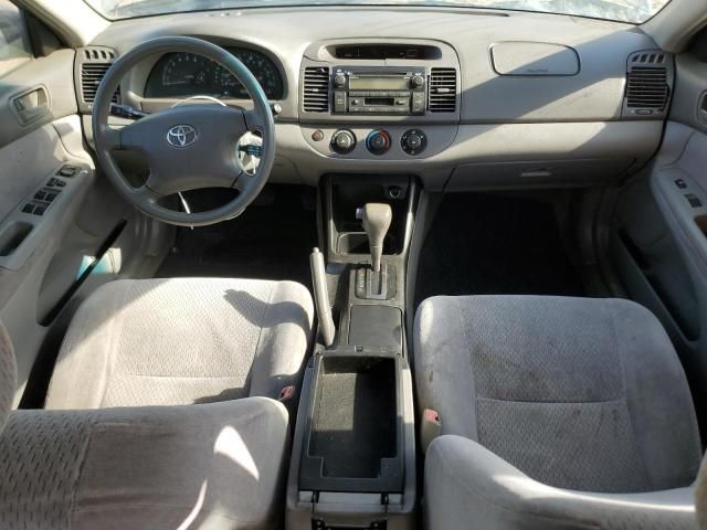 2004 Toyota Camry LE