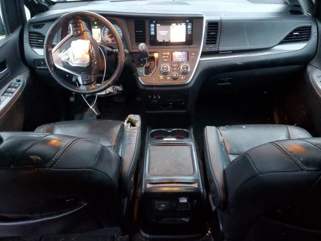 2015 Toyota Sienna Sport