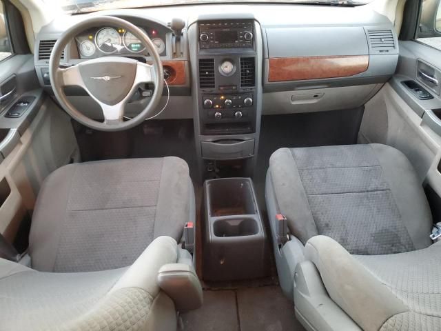 2008 Chrysler Town & Country LX