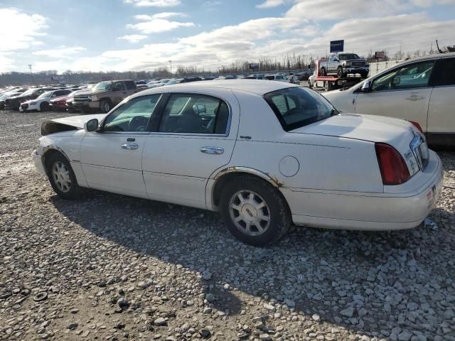 2001 Lincoln Town Car Signature