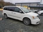 2013 Chrysler Town & Country Touring L