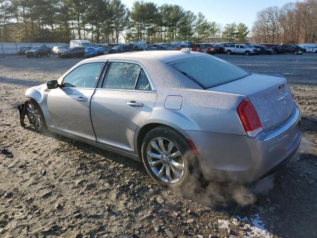 2016 Chrysler 300 Limited