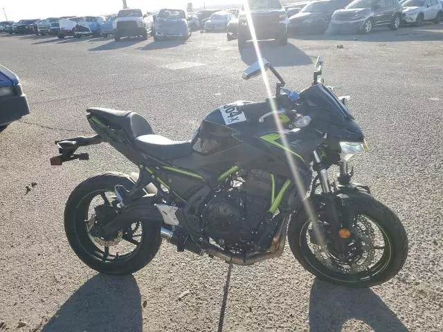 2022 Kawasaki ER650 L