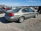 2003 Ford Taurus SE