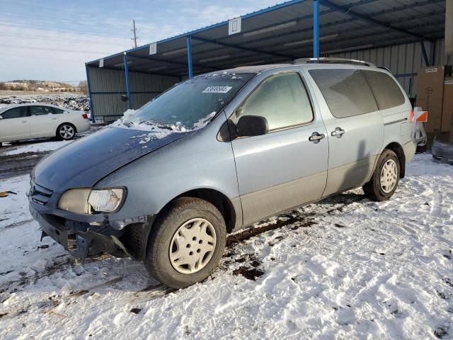 2002 Toyota Sienna CE