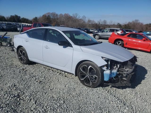 2023 Nissan Altima SR