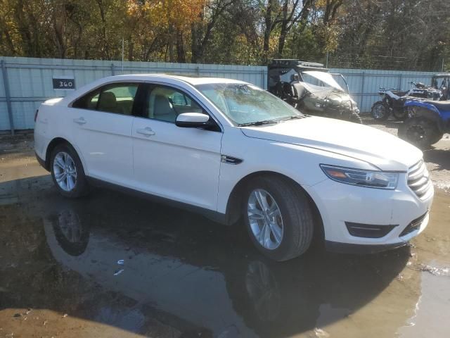 2016 Ford Taurus SEL