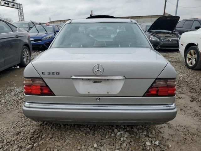 1995 Mercedes-Benz E 320 Base