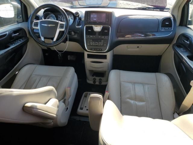 2012 Chrysler Town & Country Touring L