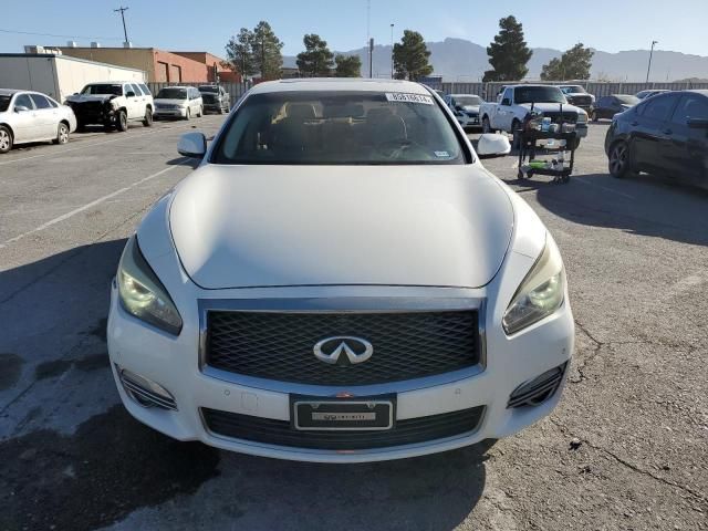 2016 Infiniti Q70 3.7