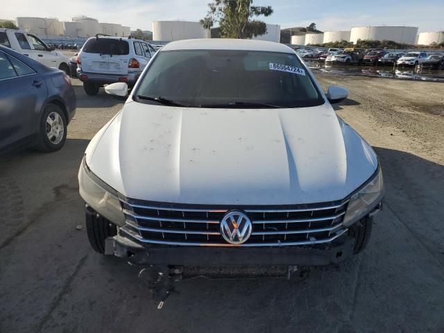 2016 Volkswagen Passat S