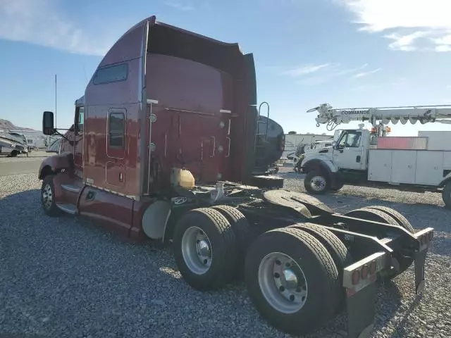 2016 Kenworth Construction T660