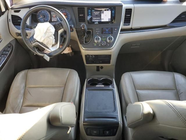 2015 Toyota Sienna XLE