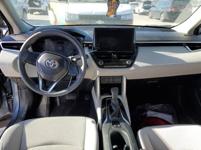 2024 Toyota Corolla Cross LE