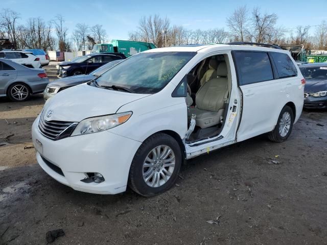 2014 Toyota Sienna XLE