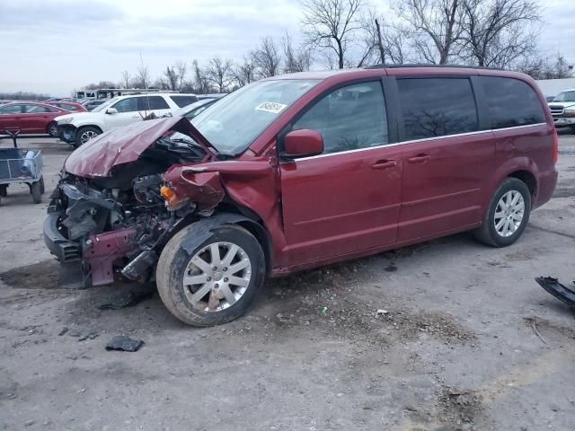 2016 Chrysler Town & Country LX