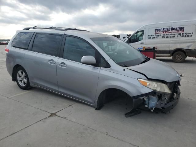 2011 Toyota Sienna LE