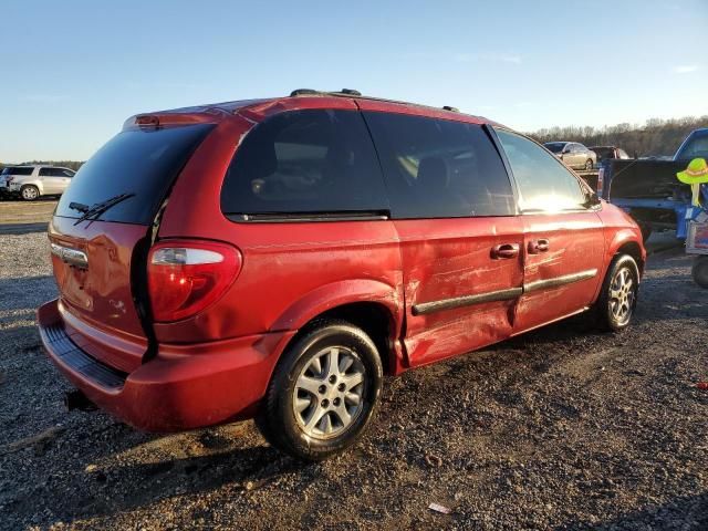 2005 Chrysler Town & Country