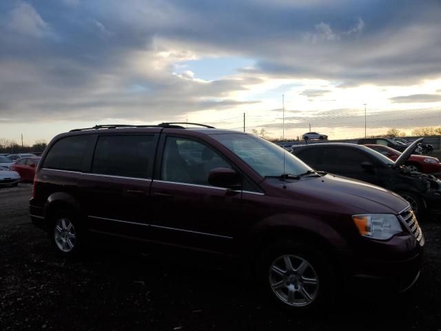 2009 Chrysler Town & Country Touring