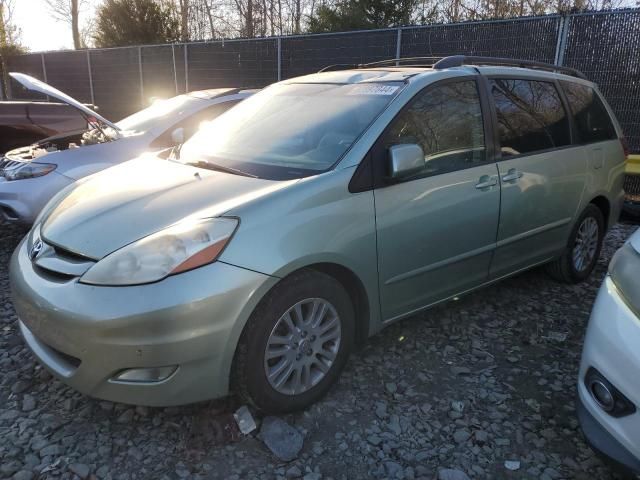 2009 Toyota Sienna XLE