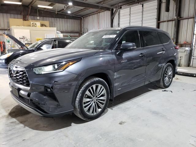 2021 Toyota Highlander Hybrid Platinum