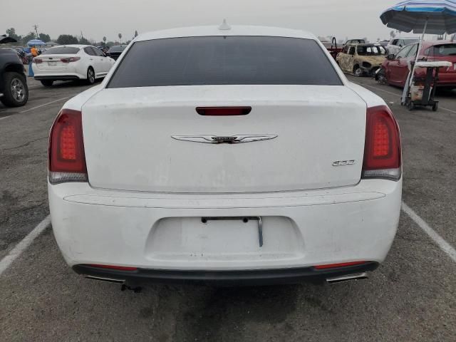 2019 Chrysler 300 Touring